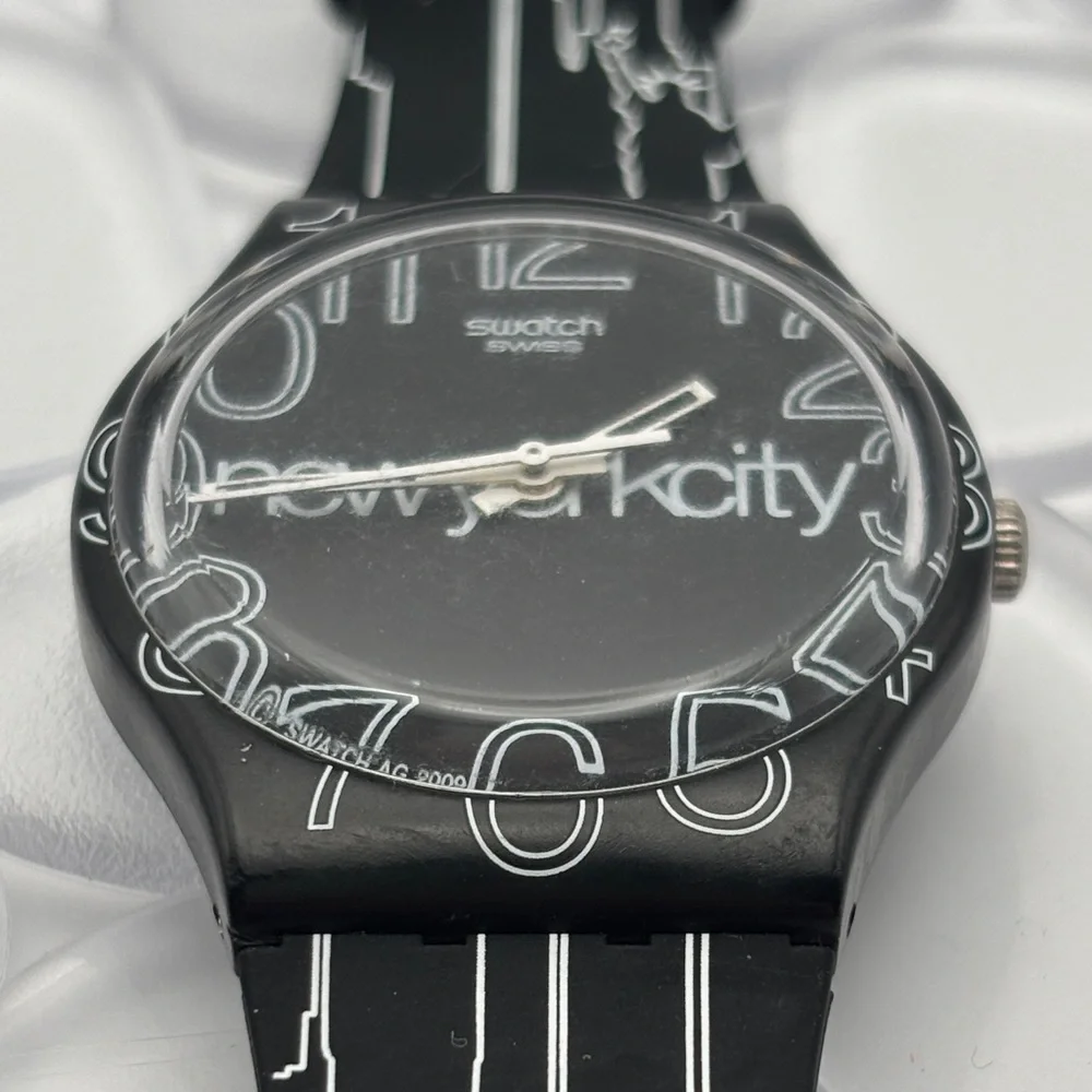 Swatch Watch - GZ209 -  Lines in the Sky